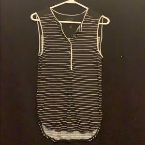 Ann Taylor Tank Size S